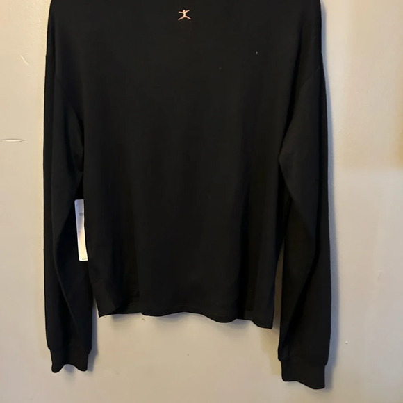 Danskin shirt - black long sleeve cross hem soft athleisure NWT - Picture 5 of 7
